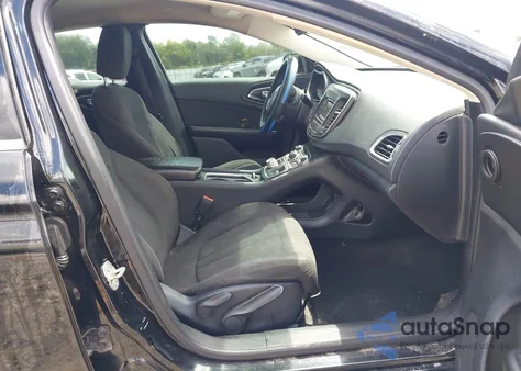 2015 Chrysler 200 Limited z USA, uszkodzony, nr VIN 1C3CCCAB3FN657817